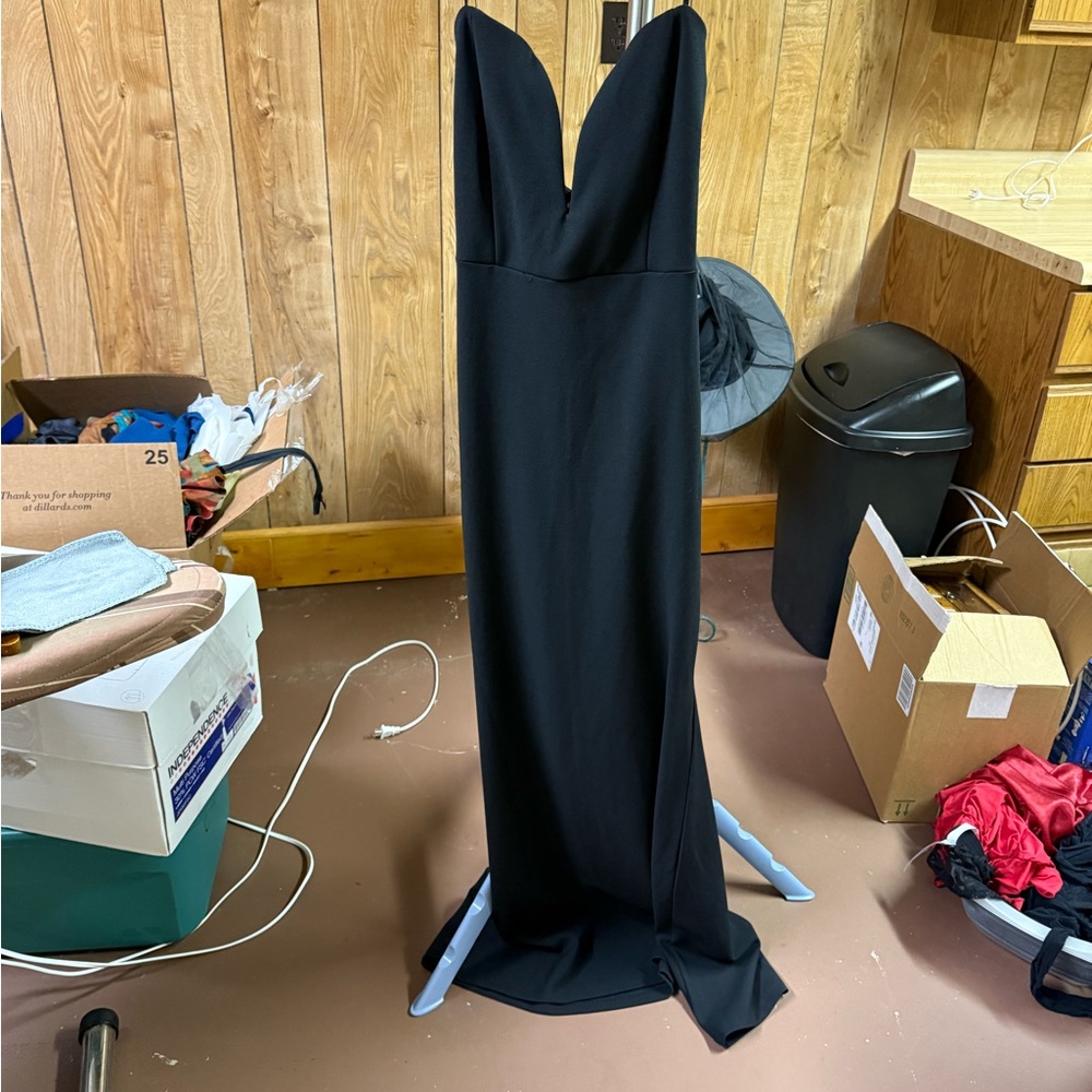 Elegant Black Strapless Gown with ruched bottom
